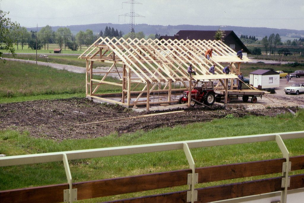 schoeffel-kujan-timeline-1980-geraetegebaeude